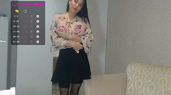 ALLSAINT naked stripping on cam for live sex video chat