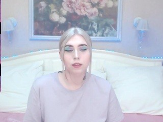 Amaliadiva nude on cam – live sex chat