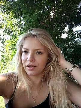 AnastasiaAnies naked stripping on cam for live sex video chat
