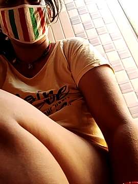 angel_maahi naked stripping on cam for live sex video chat