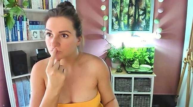 AntoniaPur naked stripping on cam for live sex video chat
