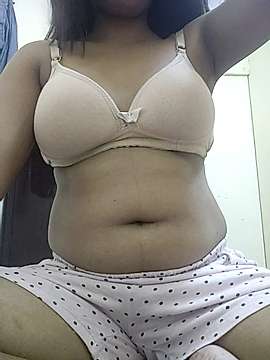 Arpeeta1995 naked stripping on cam for live sex video chat