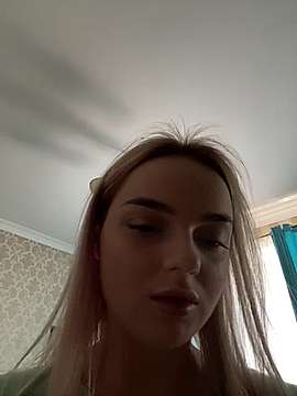 Bazuka_W naked stripping on cam for live sex video chat