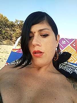 Bea88 naked stripping on cam for live sex video chat