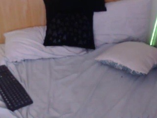 Caroline23 nude on cam – live sex chat