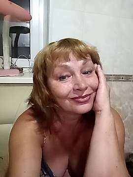 Cleopatra222 naked stripping on cam for live sex video chat