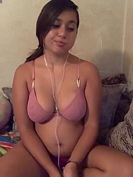 cutseykins69 naked stripping on cam for live sex video chat