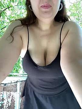 divine_taste naked stripping on cam for live sex video chat