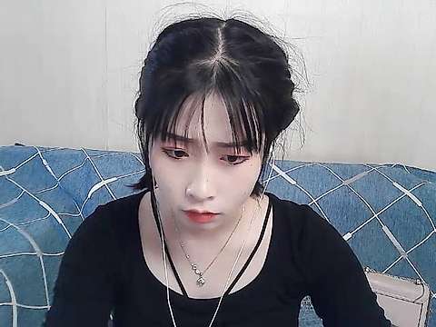 dsj_lucy naked stripping on cam for live sex video chat