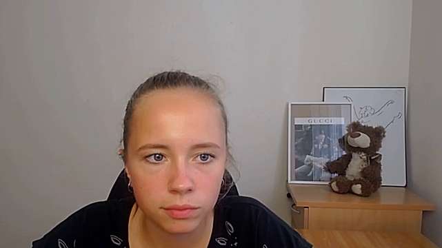 Ebru_Shine naked stripping on cam for live sex video chat