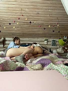 _Emiliya_ naked stripping on cam for live sex video chat
