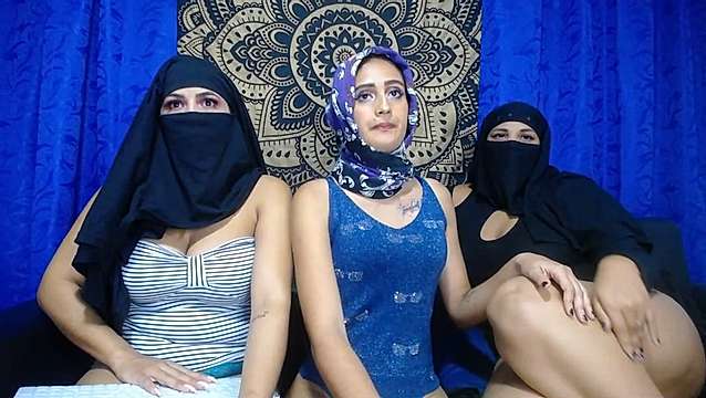 Fatima-muslim naked stripping on cam for live sex video chat
