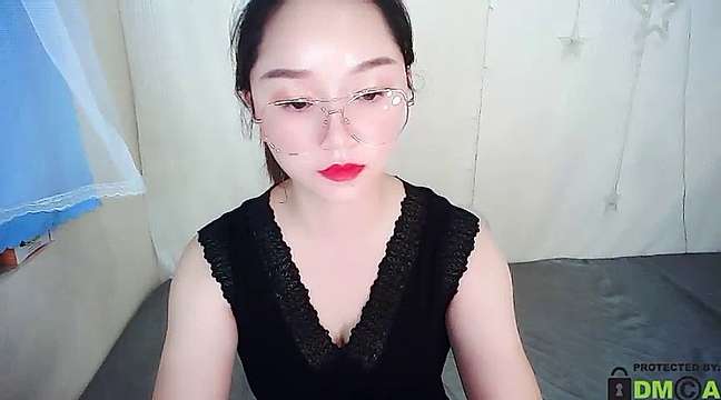 HK_JJ naked stripping on cam for live sex video chat