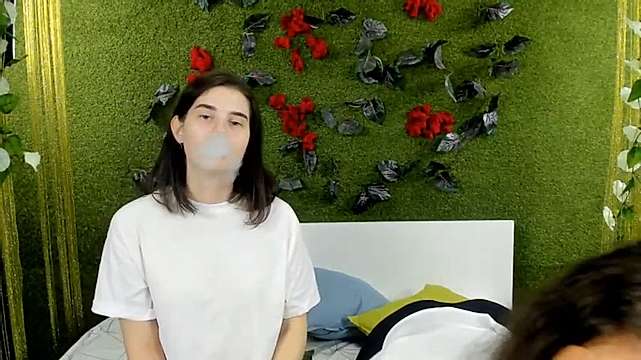 Holla_Molly naked stripping on cam for live sex video chat