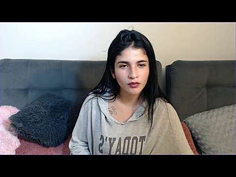 honey_atm_xx naked stripping on cam for live sex video chat