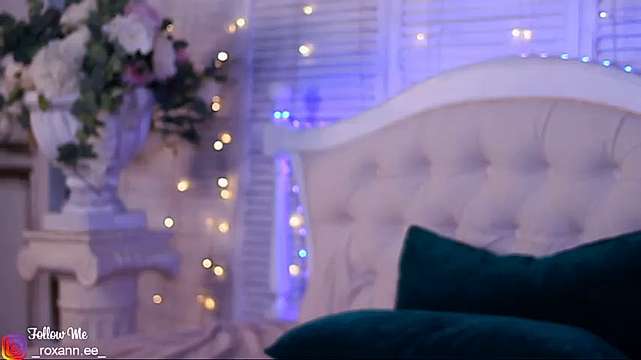 ImRoxy naked stripping on cam for live sex video chat