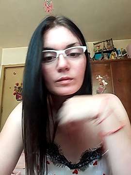 InnaGirl naked stripping on cam for live sex video chat
