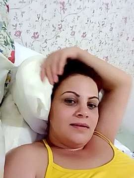 izzabellaMilf naked stripping on cam for live sex video chat