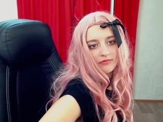 Jeniffer-Kiss nude on cam – live sex chat