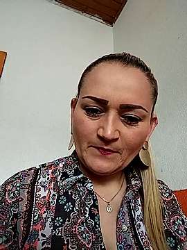 JUANA_HORNY69 naked stripping on cam for live sex video chat