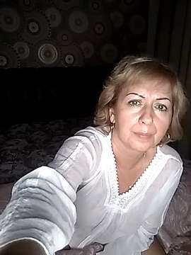 JudyOSweet naked stripping on cam for live sex video chat