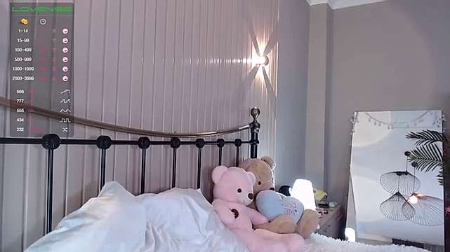 JuliaBeng naked stripping on cam for live sex video chat