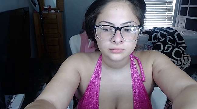 KENISHAFINEASF naked stripping on cam for live sex video chat