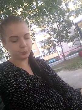 LadyRonnie naked stripping on cam for live sex video chat