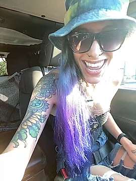 lil_martian naked stripping on cam for live sex video chat