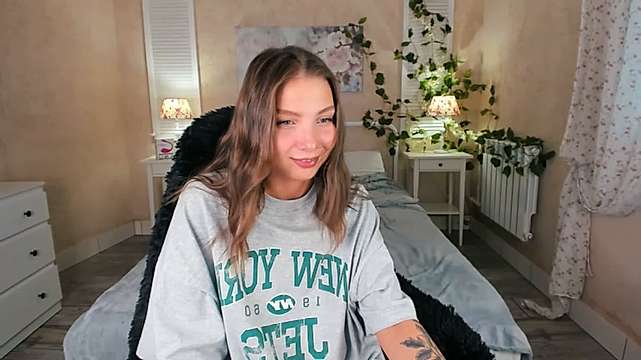 Lily_Mills_ naked stripping on cam for live sex video chat