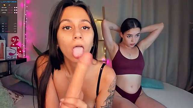 LindaNaomi naked stripping on cam for live sex video chat