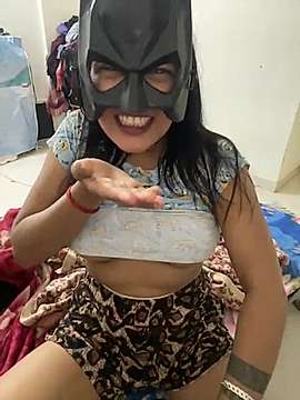Lizamarcopolo naked stripping on cam for live sex video chat