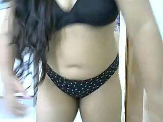 LolaBhabi1 naked stripping on cam for live sex video chat