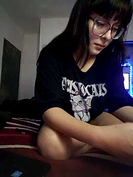 _lovingwarzone_ naked stripping on cam for live sex video chat