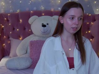 LucyLovelle nude on cam – live sex chat