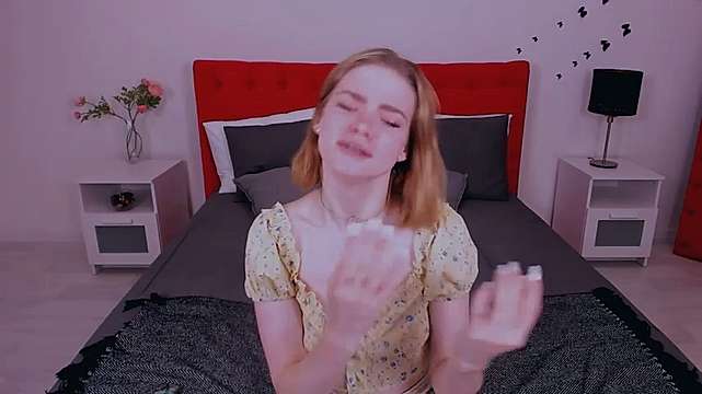 MagdalenGriffith naked stripping on cam for live sex video chat