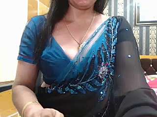 maisa130 naked stripping on cam for live sex video chat