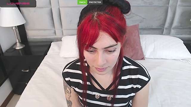 Megan_high naked stripping on cam for live sex video chat
