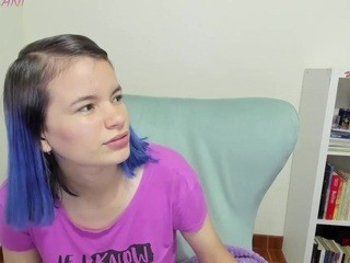 Melani, ? nude on cam – live sex chat