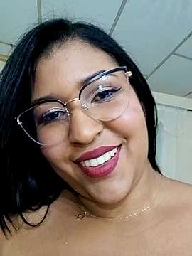 Mia_Gray_ naked stripping on cam for live sex video chat