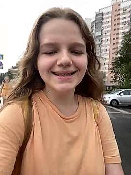 MimiLisa naked stripping on cam for live sex video chat