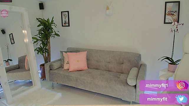 mimmyfit naked stripping on cam for live sex video chat
