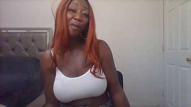 MinaDaGoddess naked stripping on cam for live sex video chat