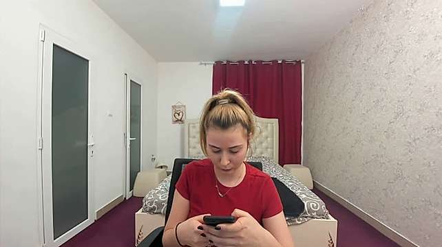 MinaHils29 naked stripping on cam for live sex video chat