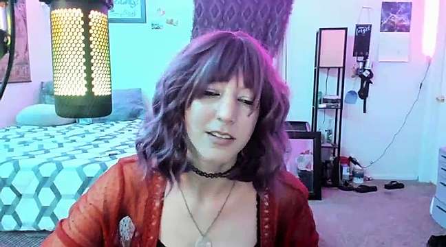 MollySmiles naked stripping on cam for live sex video chat