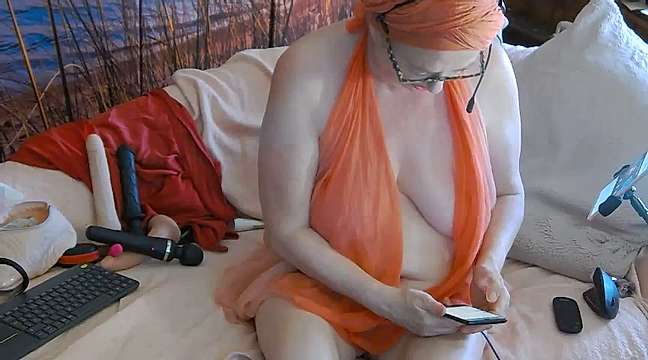 MucMilf59 naked stripping on cam for live sex video chat