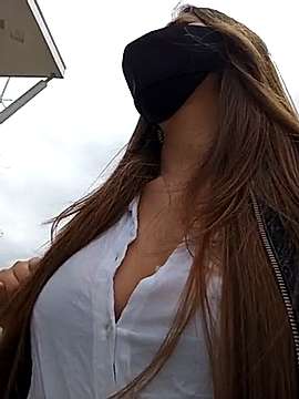 paulina_zaens_ naked stripping on cam for live sex video chat