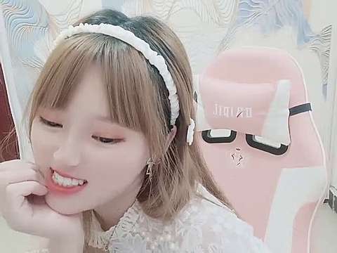 Peony-Mi naked stripping on cam for live sex video chat