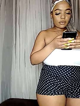 prettysexytitt5 naked stripping on cam for live sex video chat