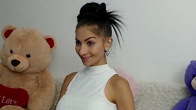 RaysAyana naked stripping on cam for live sex video chat